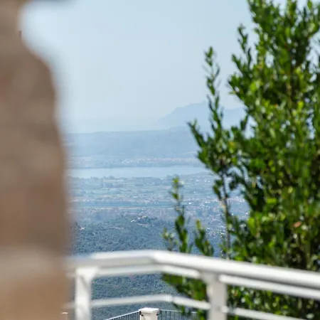 Pietra Di Luna Domo Casa de hóspedes